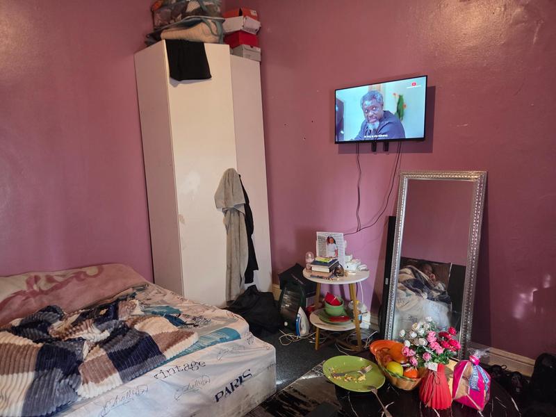 2 Bedroom Property for Sale in Zonnebloem Western Cape